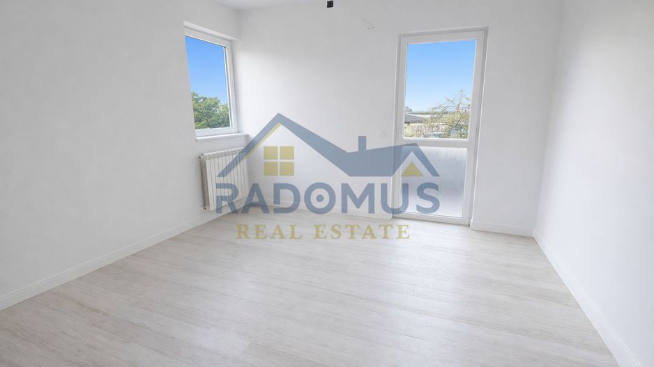 APARTAMENT CU CURTE + INTRARE SEPARATĂ – CASĂ INTERBELICĂ - Poză 4