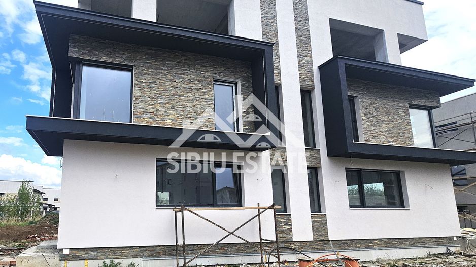 Casa 3 dormitoare, 3 bai, terasa Sibiu, Selimbar - Poză 4