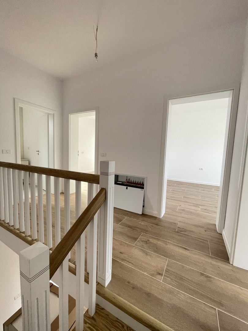 Braytim | Case insiruite | 4 camere | Strazi asfaltate | Comision 0% - Poză 9