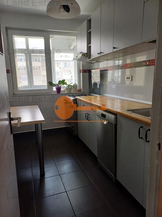 Apartament cu 2 camere in zona Giulesti (Bloc Reabilitat) - Poză 12