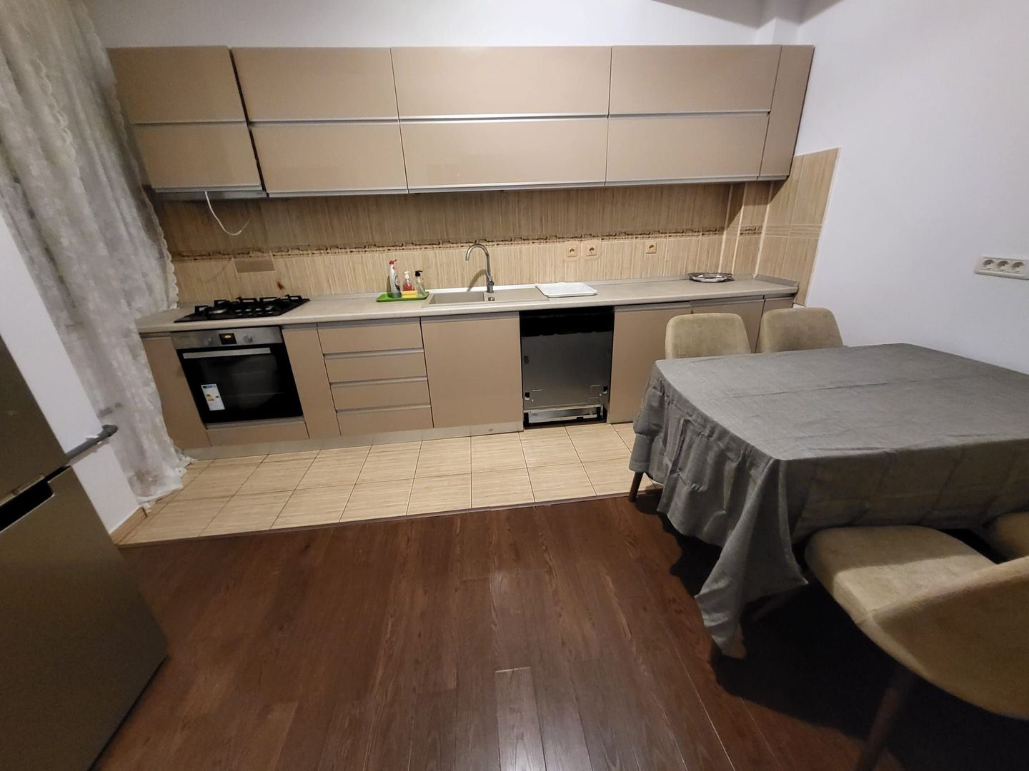 Apartament 3camere 2008 -Straulesti -sector1 -10 minute de mers metrou - Poză 8