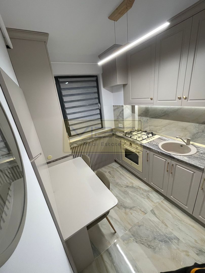 Vișani - Apartament Premium - Decomandat ! - Poză 2