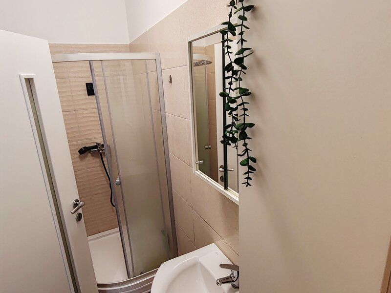 APARTAMENT DE LUX 3 CAMERE SI LOC DE PARCARE MOBILAT SI UTILAT - Poză 9