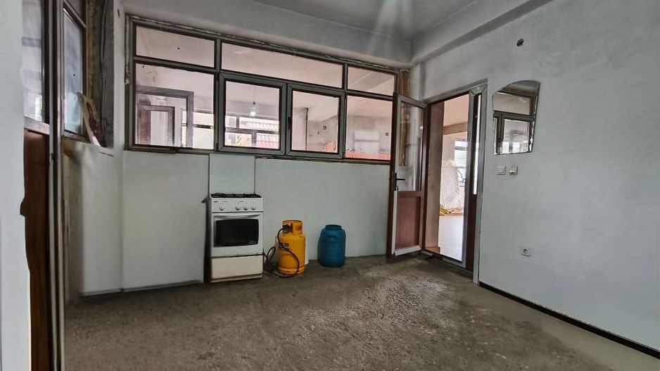 Pensiune de vânzare în Rânca – oportunitate rară lângă pârtia M1 - Poză 19