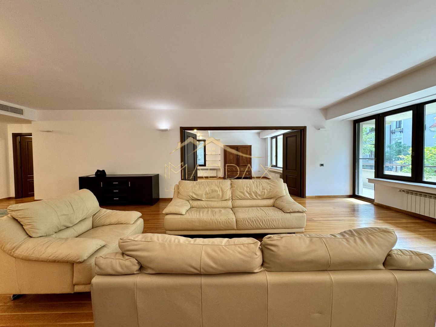 Apartament cu 4 camere 250mp* 2 parcări subterane / Dorobanti-Capitale - Poză 10