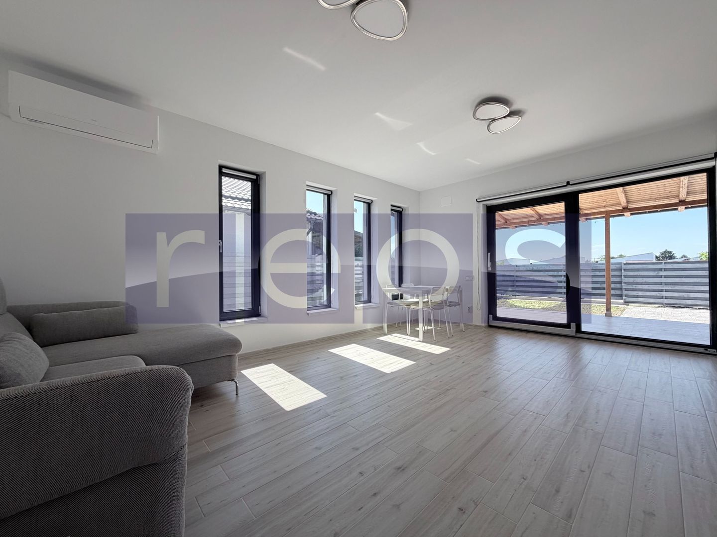 VANZARE CASA INDIVIDUALA | 103 MP | TEREN 314 MP | MOBILATA SI UTILATA | - Poză 1
