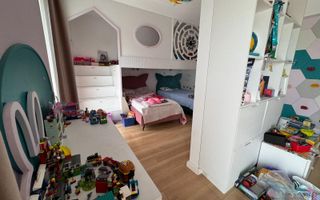 Vila moderna 6 camere // 190mp // teren 300mp / Tunari - Poză 15