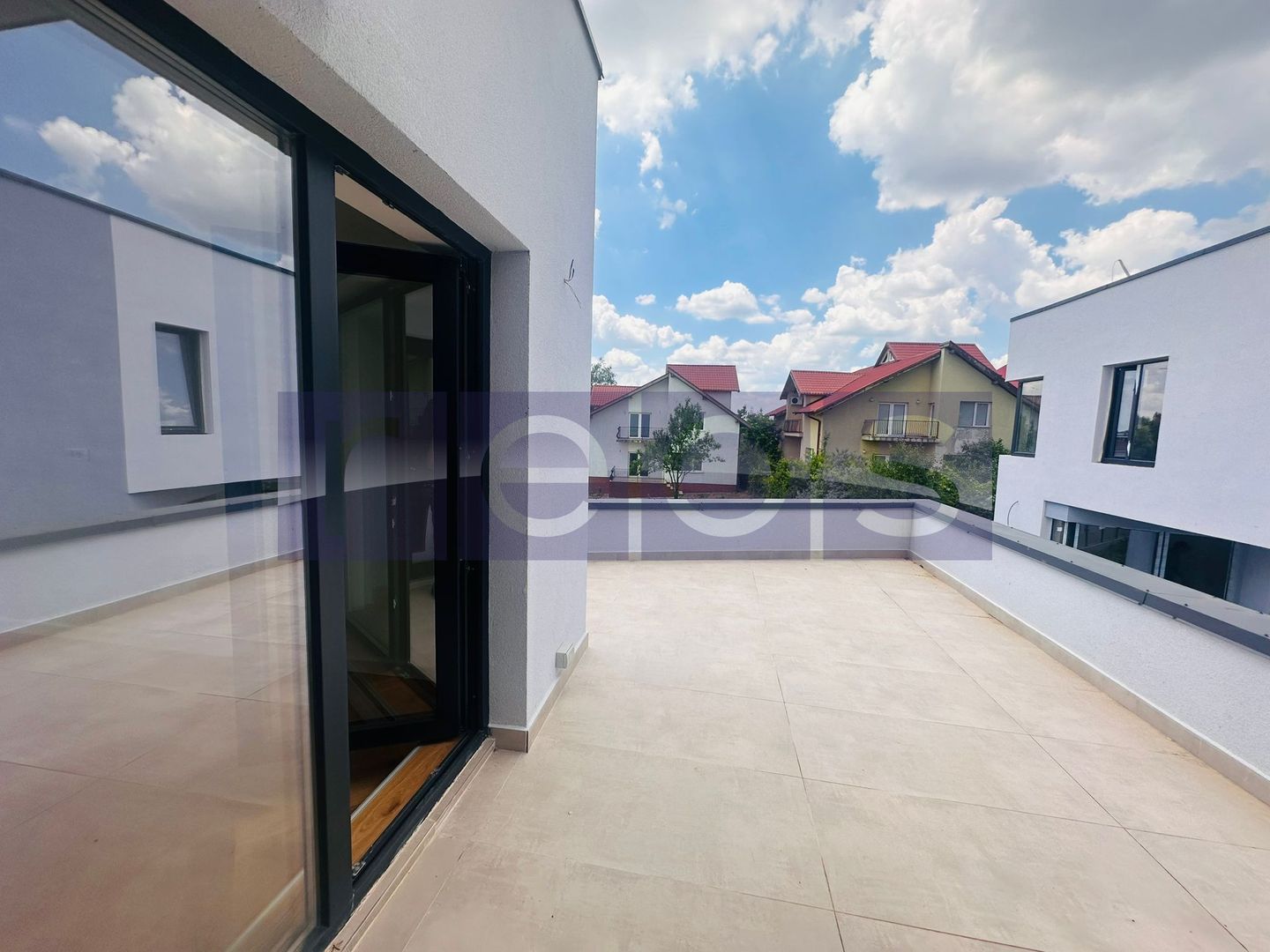 VILA DE VANZARE |  CORBEANCA | 5 CAMERE - Poză 24