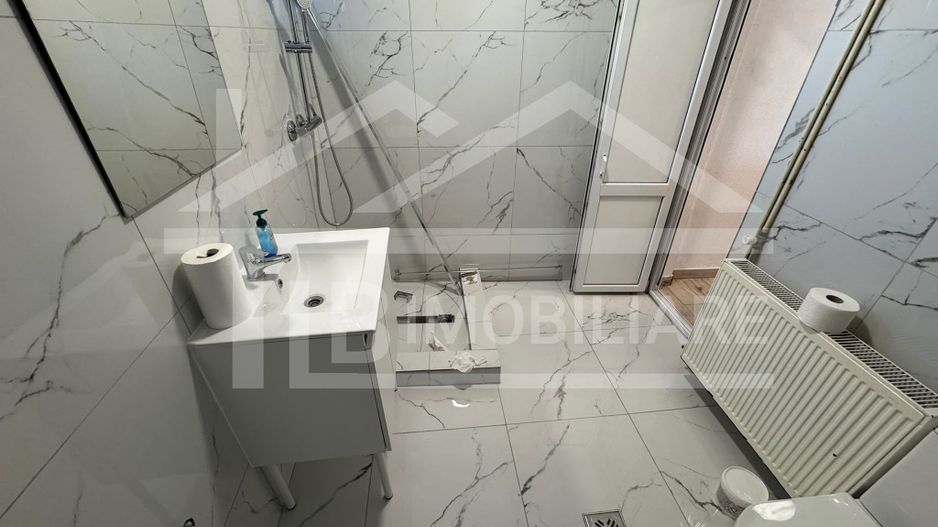 Casa cu 4 camere, 180 mp, Zona Semicentrala - Poză 11