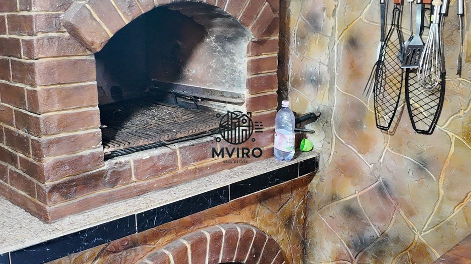 Casa de vanzare in Targoviste - 5 camere, 2 garaje, teren generos - Poză 23