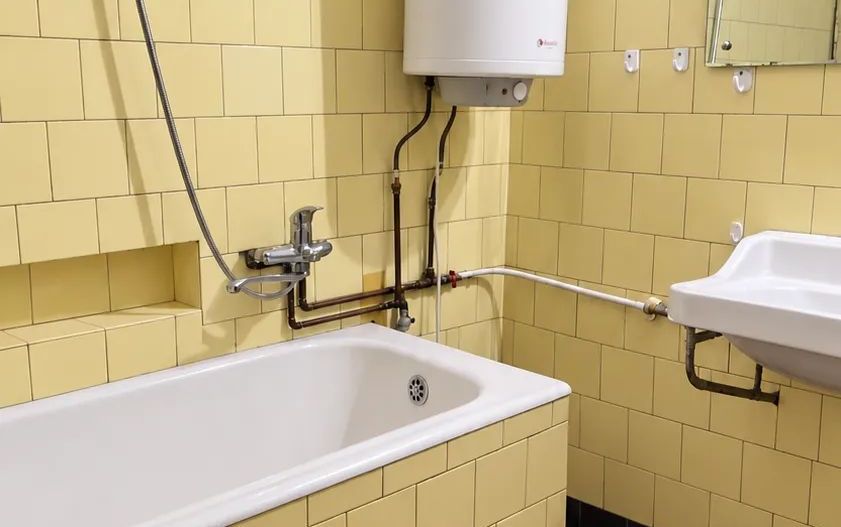 Apartament la casă cu curte proprie în zonă exclusivistă Sub Arini - Poză 9