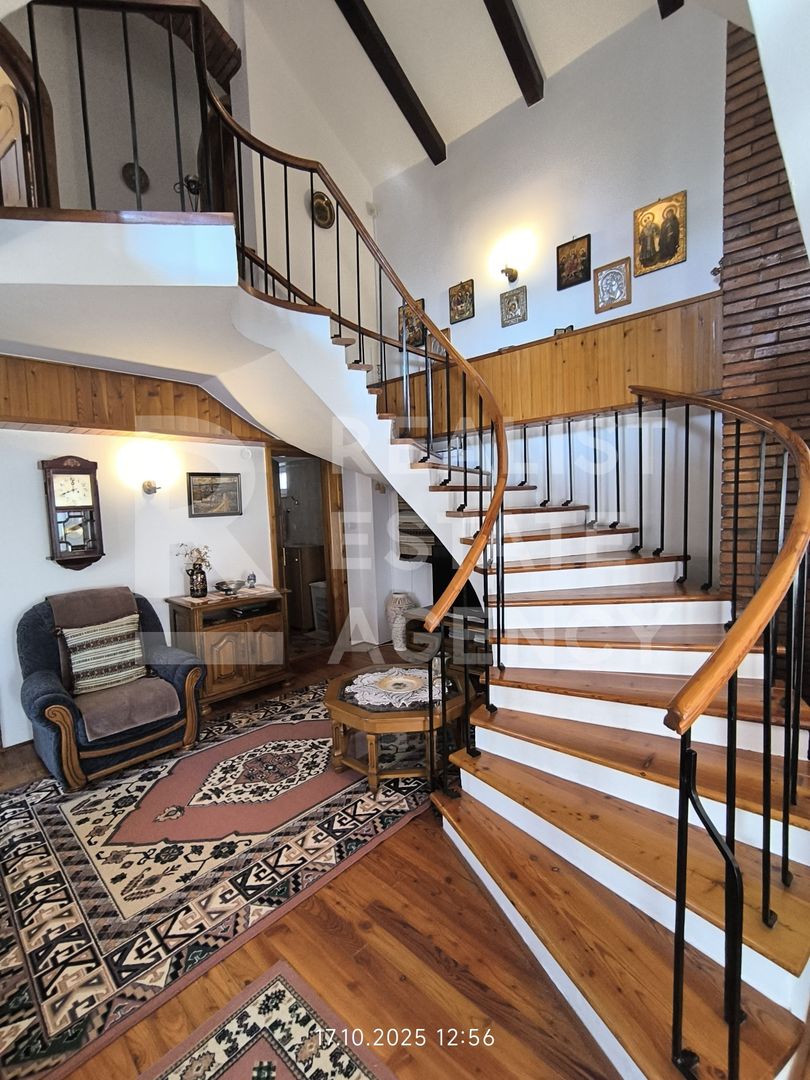 Casă de vânzare în Bran – la 1,5 km de Castelul Bran - Poză 3