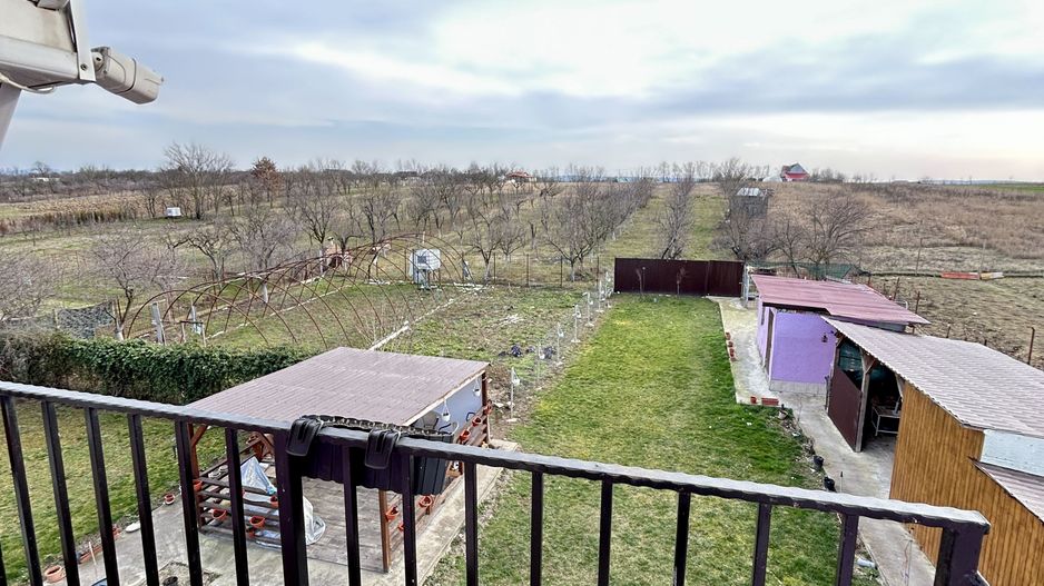 Casă 14 camere și 8000mp teren localitatea Sacădat - Poză 3