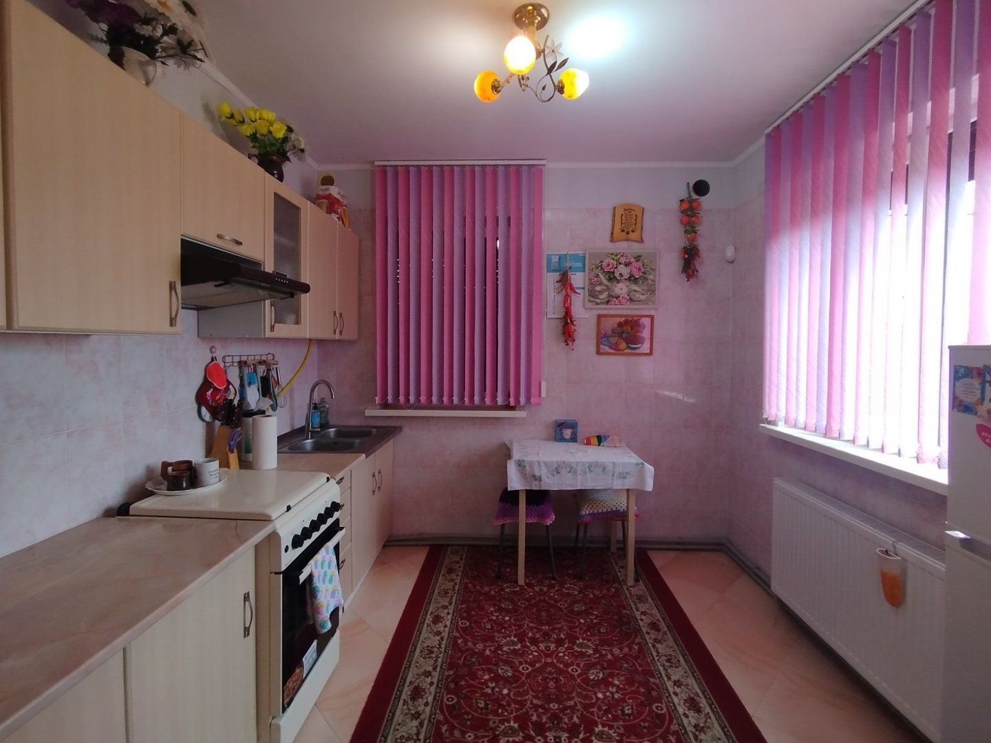 Casă generoasă cu 2 Nivele și confort modern – 10 Ari, Băcioi (sat Frumușica) - Poză 16
