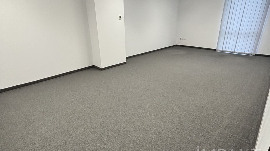 De închiriat spații moderne de birouri -Clădire centrala - Poză 16