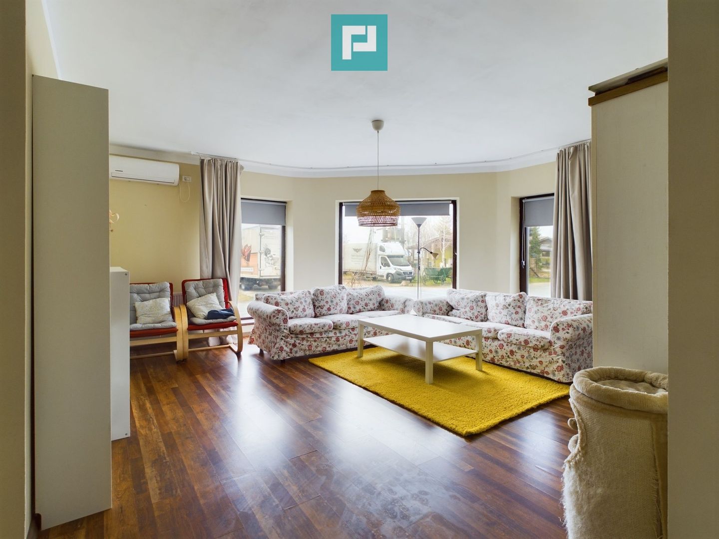 Casă in Cartierul Verde - Poză 2