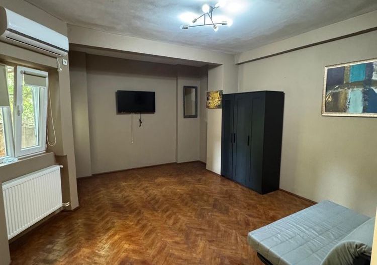 Garsonieră modernă, ultracentrală–ideală pentru locuit, birou sau regim hotelier - Poză 7