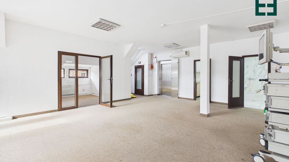 De Închiriat - Spațiu birouri 5 camere - Zonă Centrală - Timișoara - Poză 7