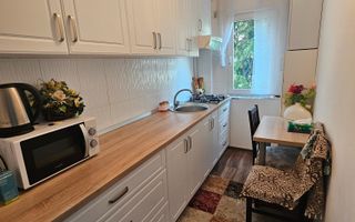 Apartament cu 3 camere, 45 mp, etaj intermediar, Zona Minerva - Poză 6