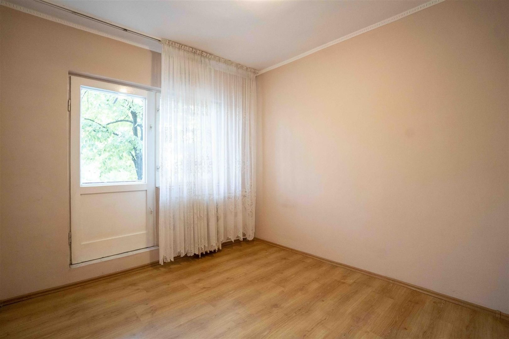 Apartament cu 2 camere etaj 1 semi-decomandat Rogerius - Poză 2