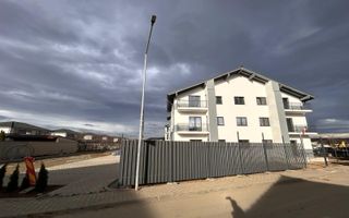 Apartament modern decomandat cu 2 camere si balcon în Șelimbăr - Poză 9