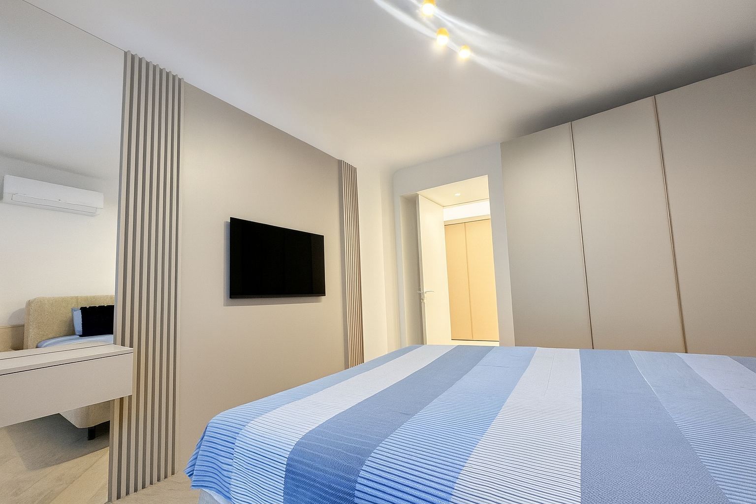 Apartament 2 camere de inchiriat  | Cortina North - Poză 5