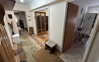 Apartament 3 camere, etaj 1 - zona Centru - Poză 8