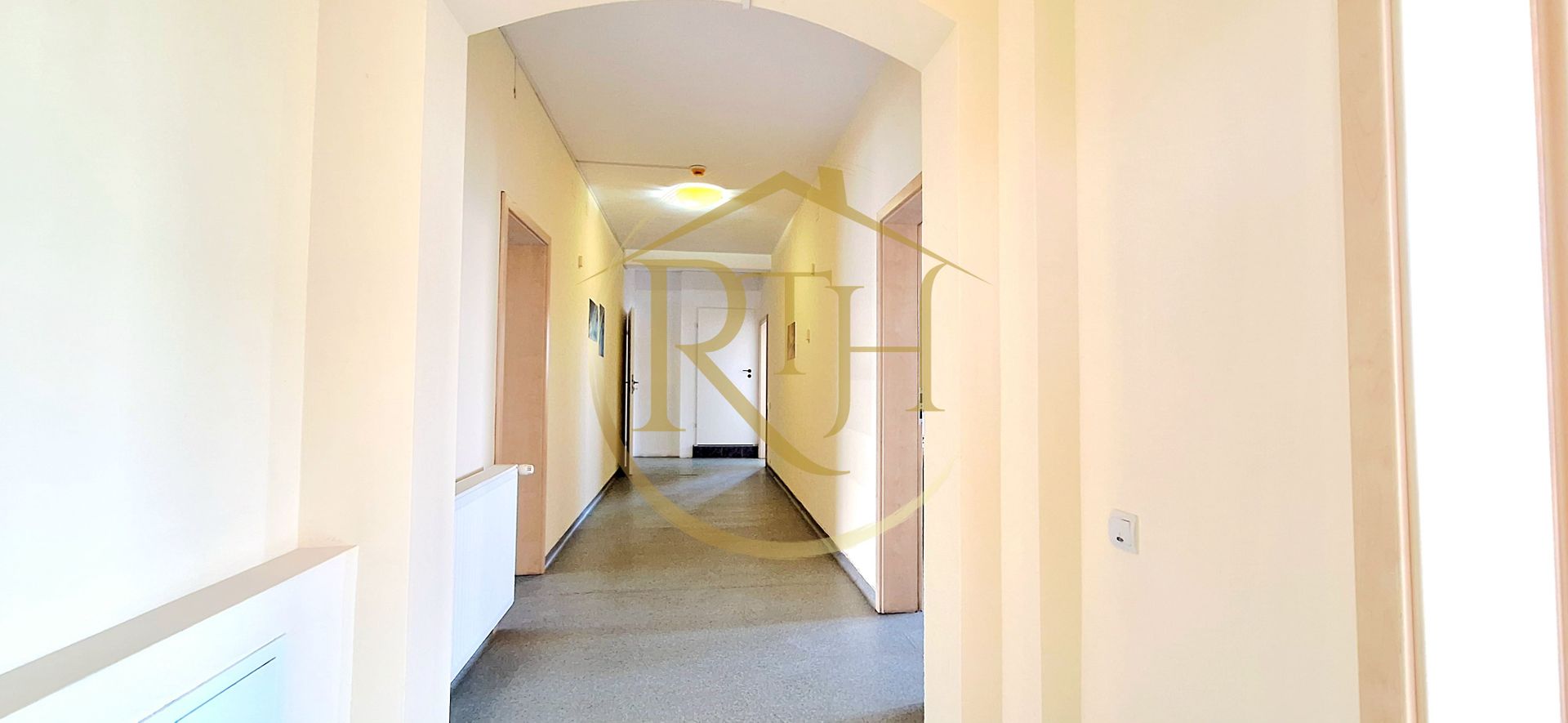 Oferim spre inchiriere, Cladire ideala pentru Clinica, Centru medical etc - Poză 17