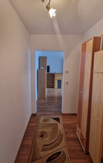 Apartament cu 3 camere de închiriat în zona Moroasa 1 - Poză 7