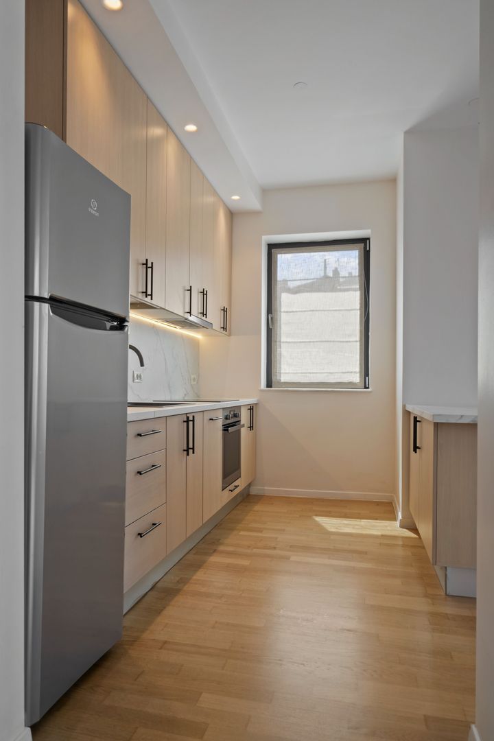 DUPLEX SUPERB UNIVERSITATE CU TERASA 50MP - Poză 5