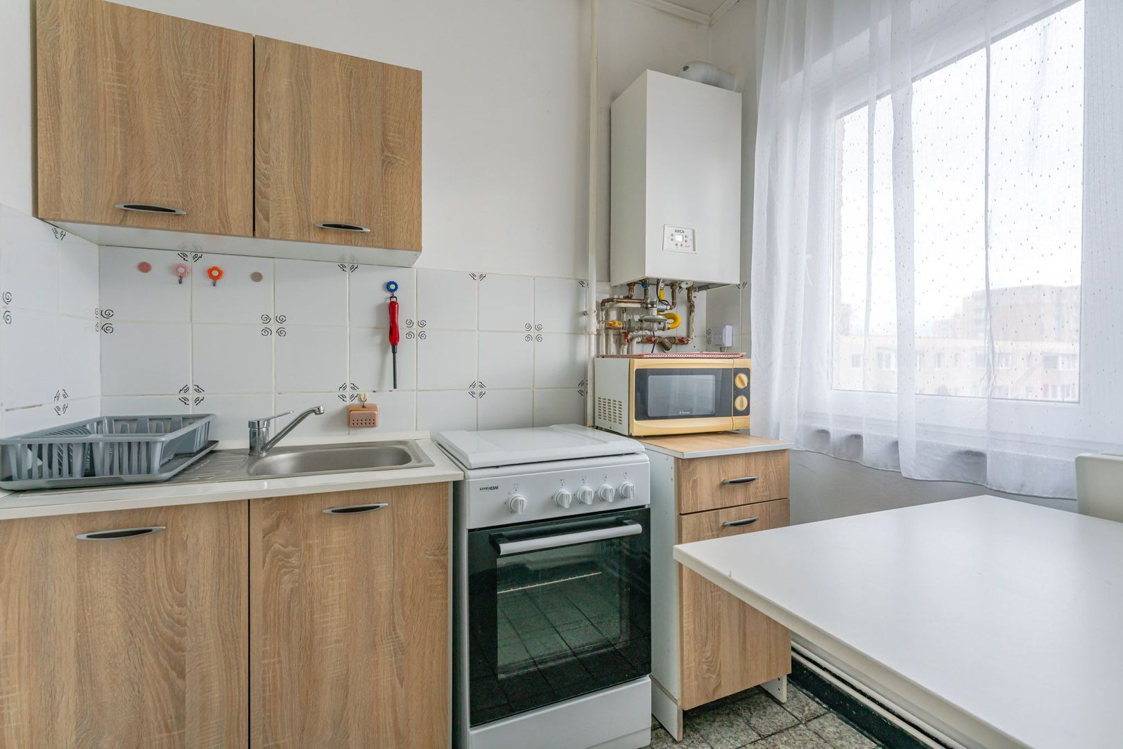 Garsoniera mobilata cu loc de parcare - Poză 5