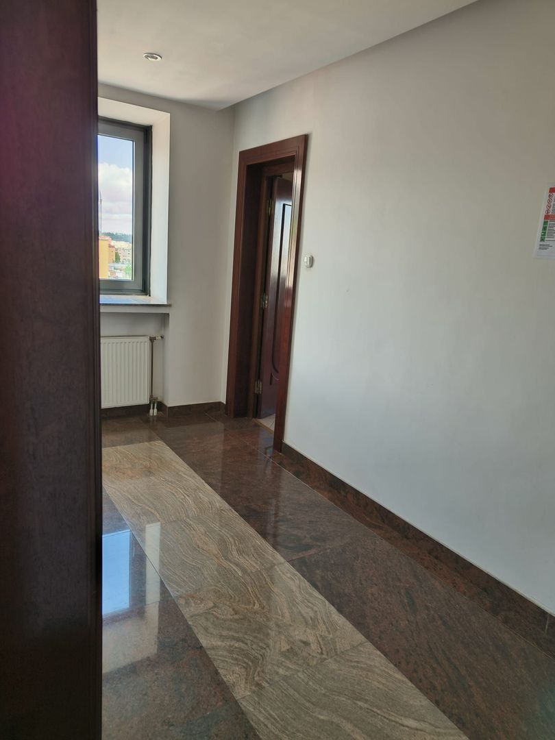 Spatiu de birouri zona Astra - Poză 11