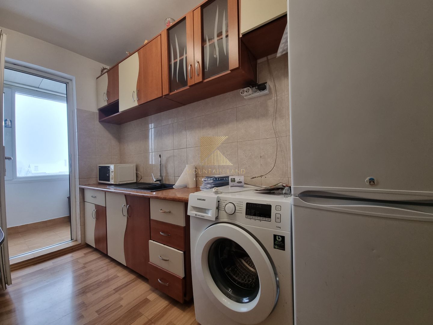 Apartament decomandat | 3 camere | 65 mpu | Tractorul, Mociulschi - Poză 1