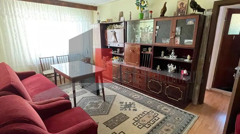 vand apartament 3 camere - Poză 3