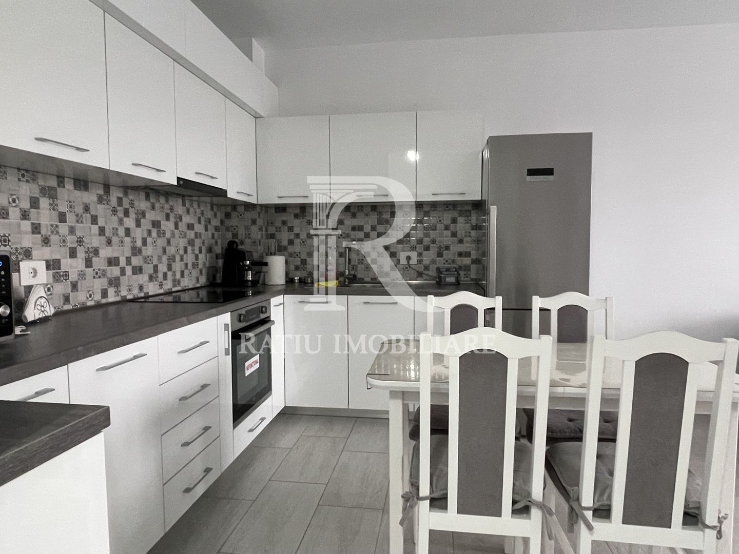 Apartament cu 3 camere | Parcare | Etaj 2 | Universitatii | Oradea - Poză 4