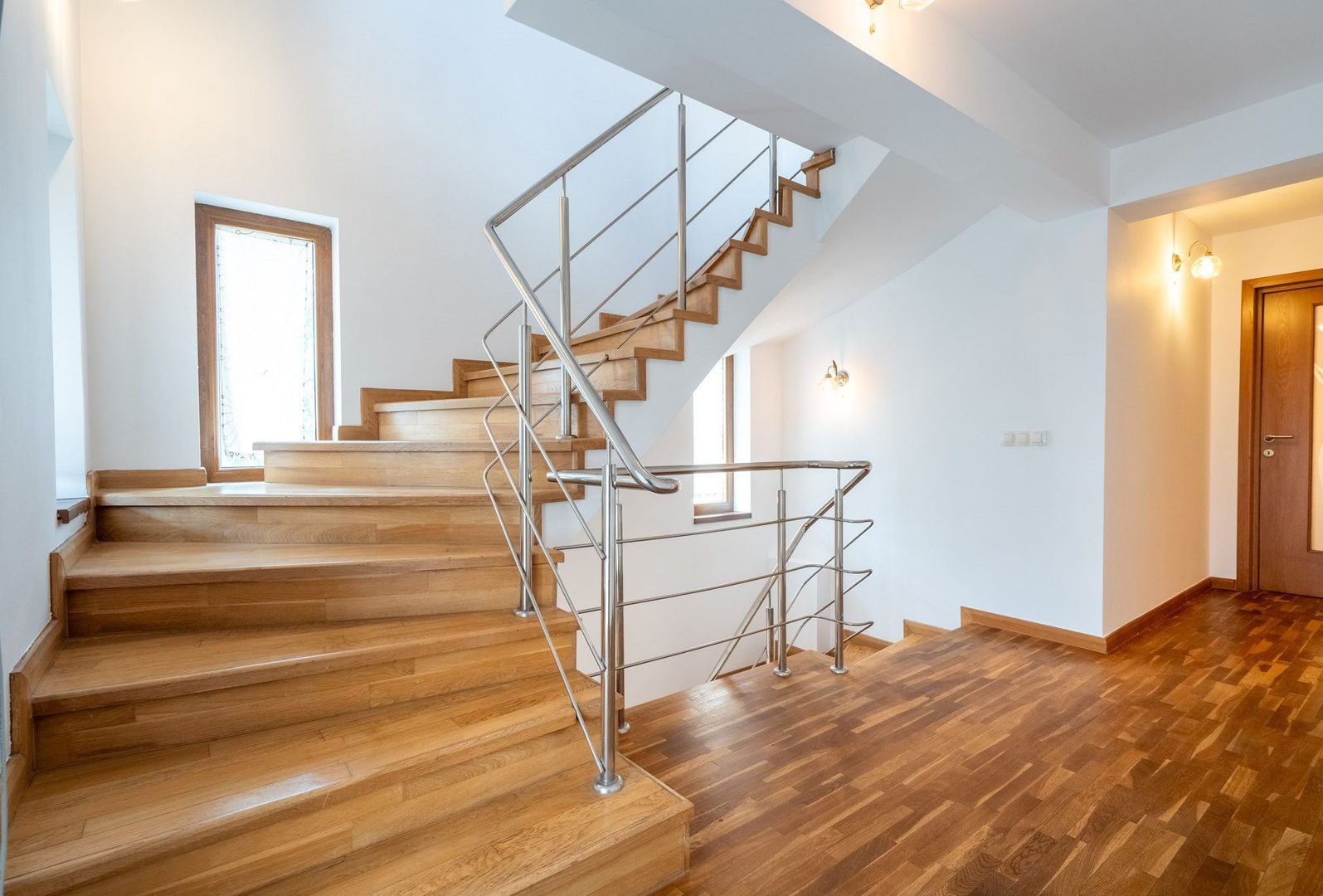 COMISION 0% - Baneasa/ Dobrogeanu Gherea-Garlei casa P+1+M 6 camere curte 500mp - Poză 16