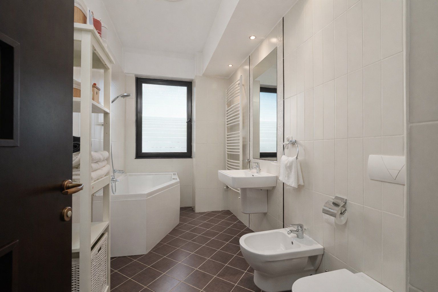Apartament 4 camere – Pipera - Erou Iancu Nicolae – 175 mp – 2 parcări - Poză 13