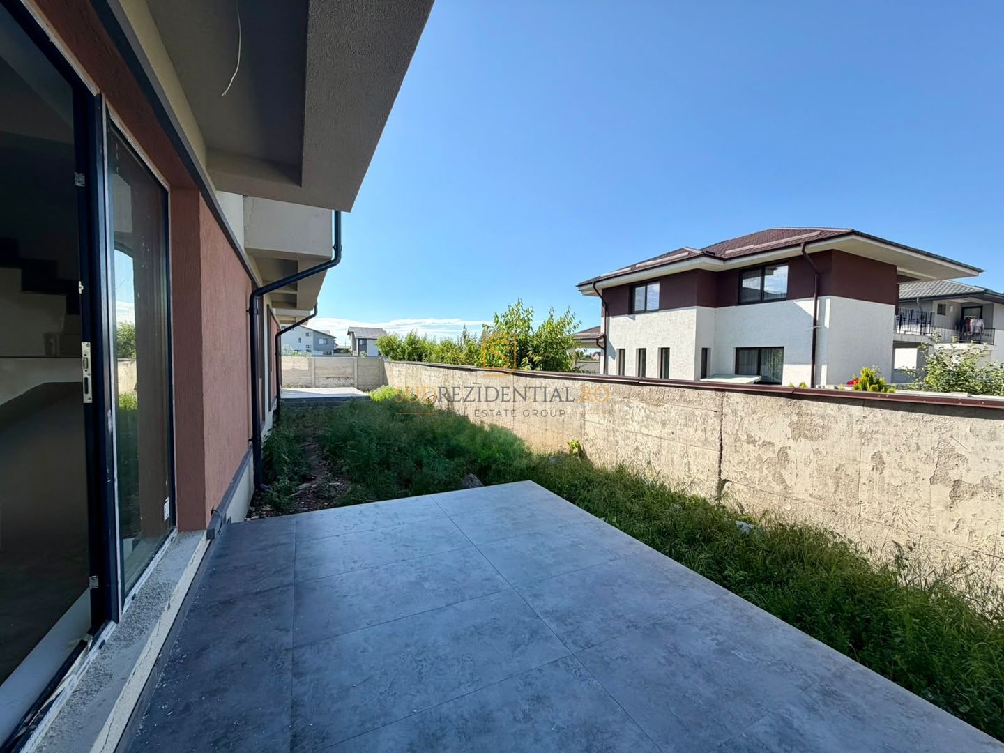 Vila moderna cu 4 camere, teren amplu - Tip duplex - Magurele - Poză 2
