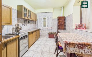 Casă cu 10 camere și 1437 mp teren în Ineu - Arad - Poză 29