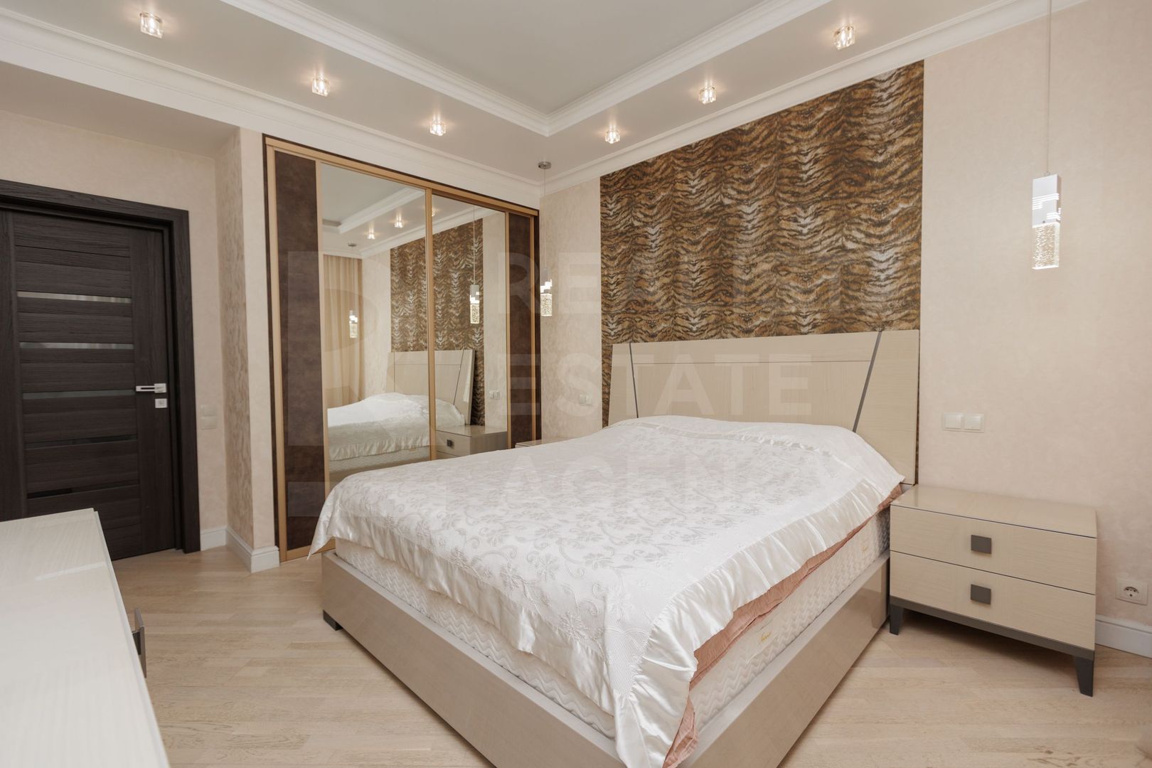 Vânzare, apartament, 2 camere, str. Academician Iachim Grosul, Centru - Poză 9