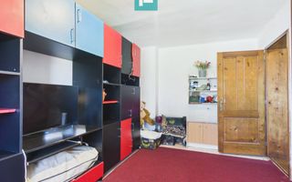 Apartament cu două camere Zimandul Nou - Poză 3