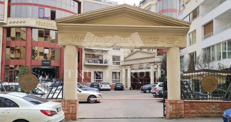 Persepolis Condominium - Poză 1