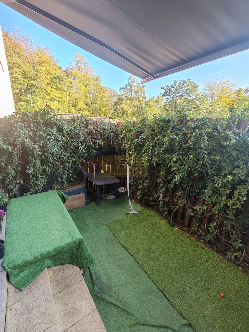 Spital Parhon/Parcul Copou /Universitate-2 camere și curte! - Poză 11