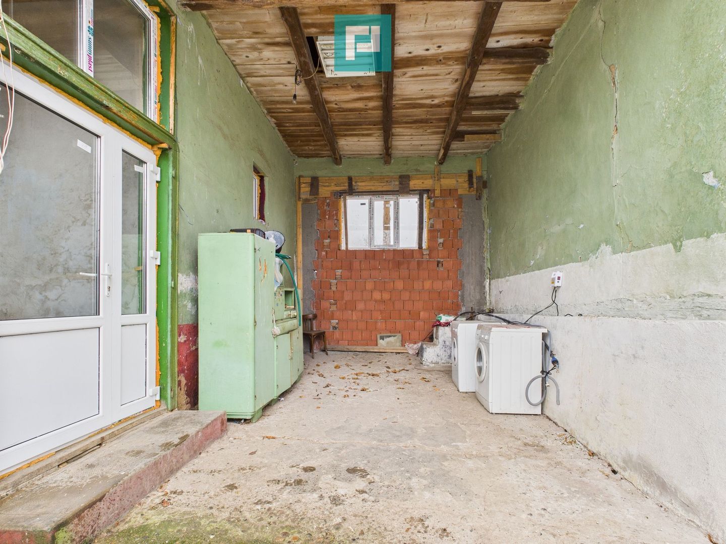 Casă cu 3 camere în localitatea Berindia, Arad - Poză 7