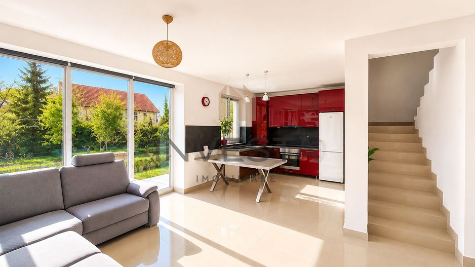 Casa tip duplex cu 4 camere de inchiriat in cartierul Europa - Poză 3