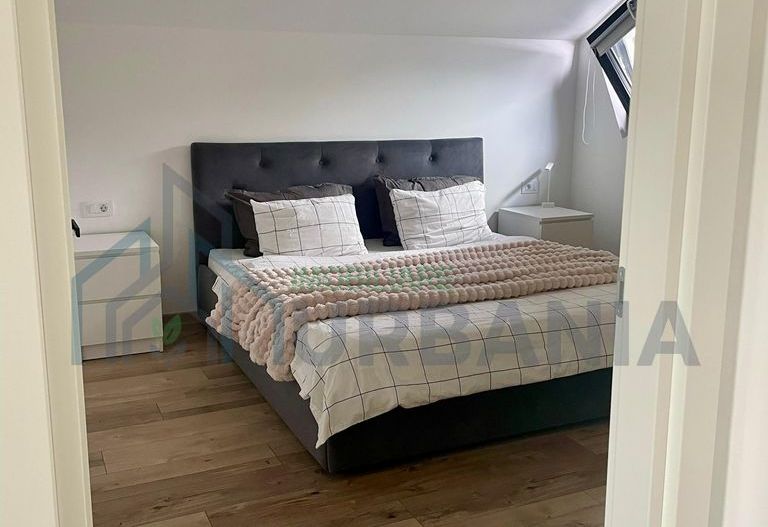 Casă + Garaj Spațios * # * # * - Poză 5