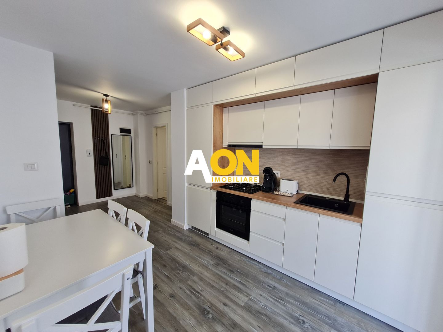 Apartament 2 Camere, Ultracentral, 54 mp, Decomandat, Zona Cetate - Poză 6