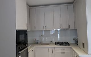 Apartament 3 camere 2 bai 70 mp utili terasa si parcare in Selimbar - Poză 4