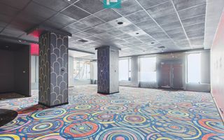 Spațiu de 135 mp cu vad comercial în Arad - Poză 2