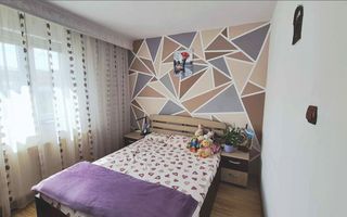 Apartament 2 camere, Cetate, et.3, renovat ,mobilat - Poză 3